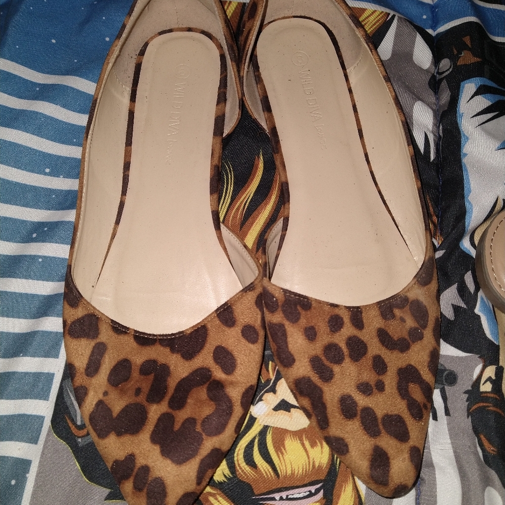 3 pairs of shoes
